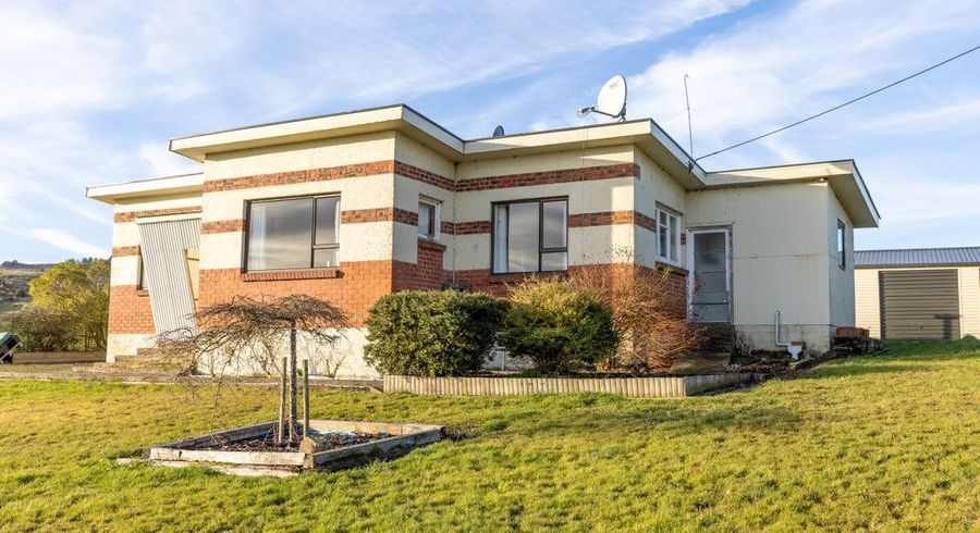  at 94 Old Main Road, Waipahi