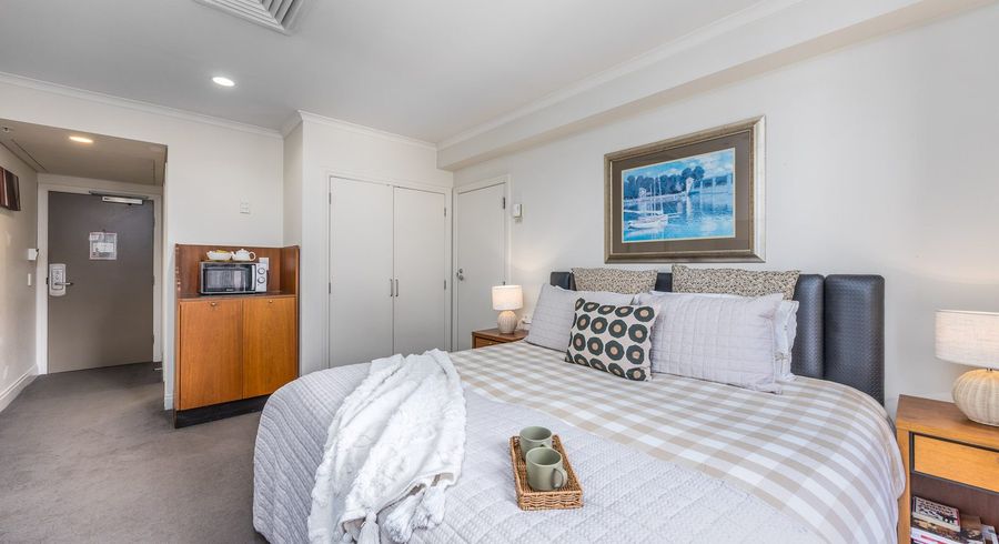  at 1807/171 Queen Street, City Centre, Auckland City, Auckland