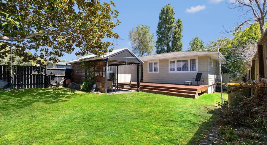  at 1/73 Bond Crescent, Forrest Hill, Auckland