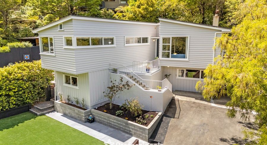  at 132 Cheviot Road, Eastbourne, Lower Hutt, Wellington