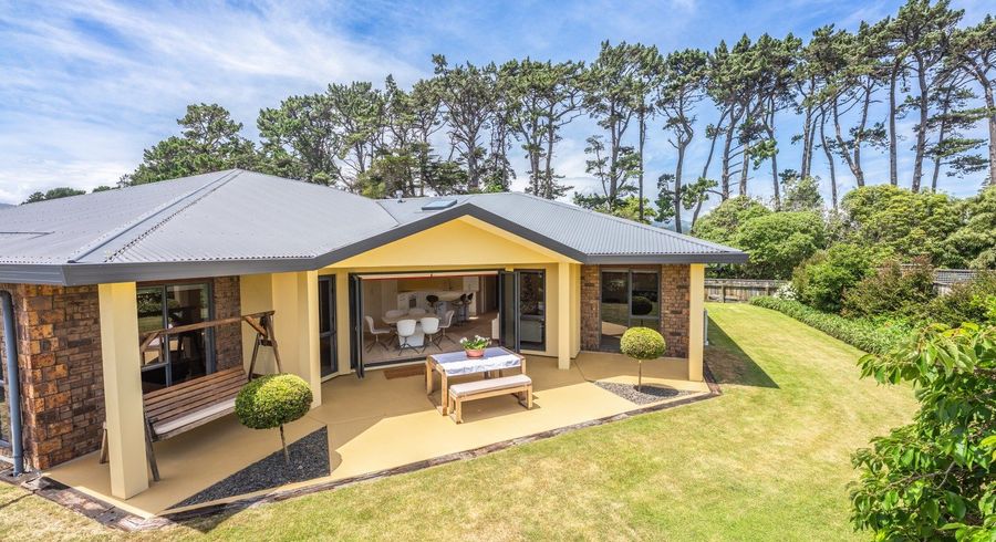  at 134 Weggery Drive, Waikanae Beach, Waikanae