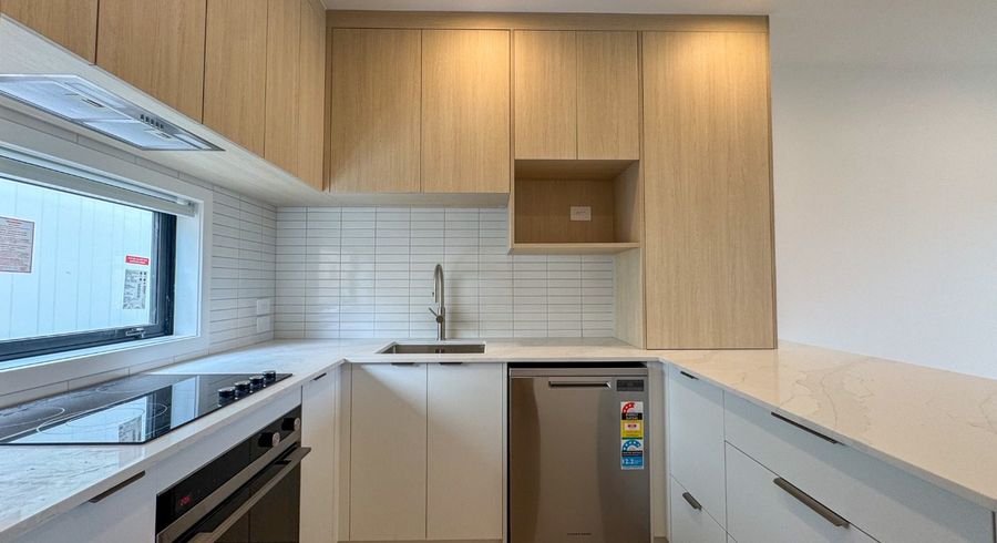  at 30B Flaxdale Street, Birkdale, North Shore City, Auckland