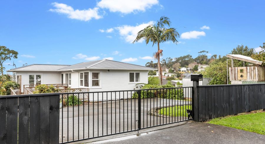  at 217 Glengarry Road, Glen Eden, Auckland