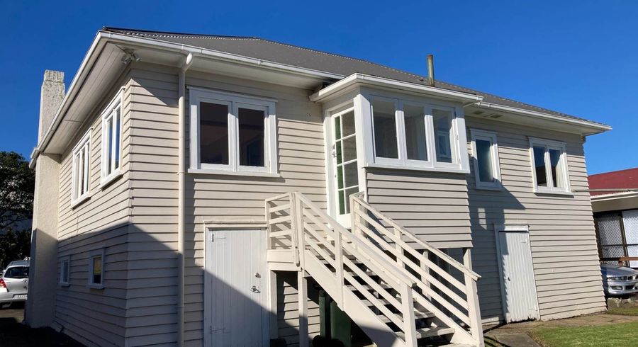  at 9 Mount Roskill Road, Mount Roskill, Auckland