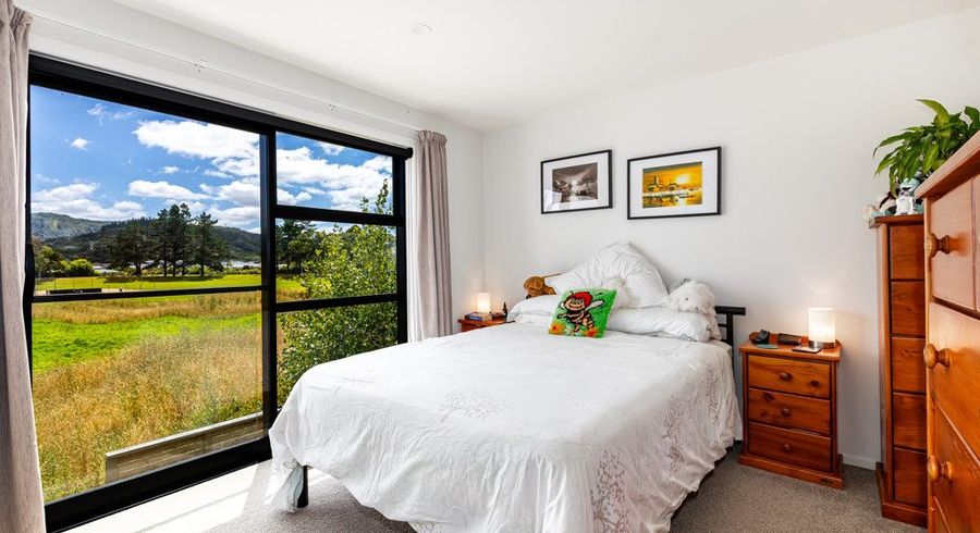  at 41 Te Ara o Papatahi, Wainuiomata, Lower Hutt, Wellington