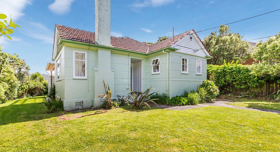  at 32 Kaihuia St, Northland, Wellington
