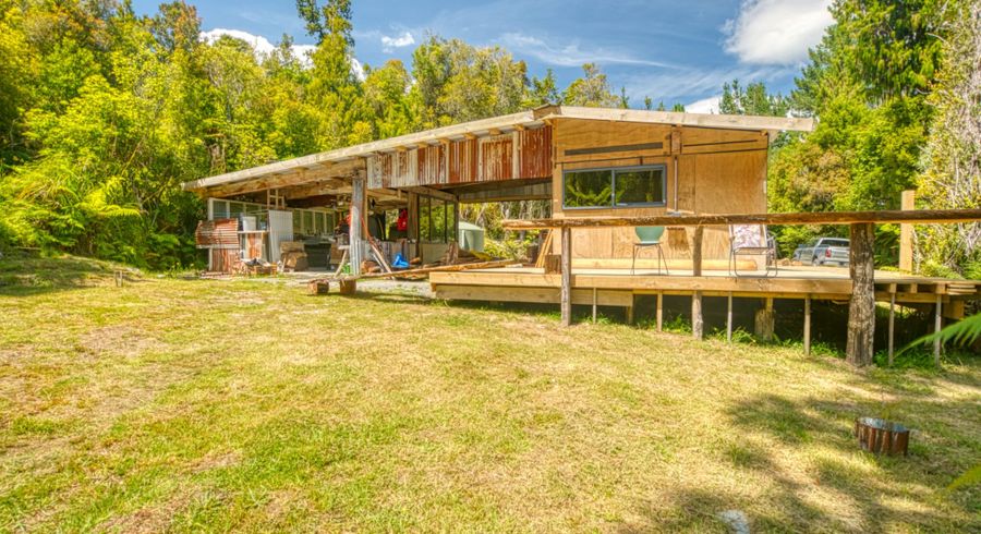  at 215 Clifton Road, Kaiata, Greymouth