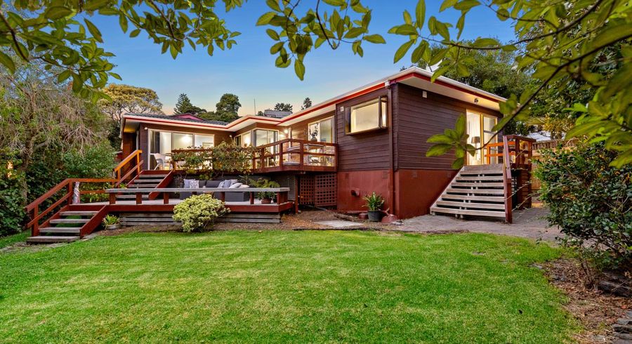  at 18 Odin Place, Beach Haven, Auckland