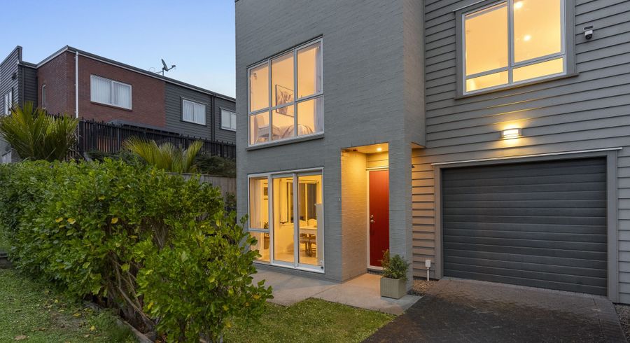  at 1 Mahinga Lane, Massey, Waitakere City, Auckland