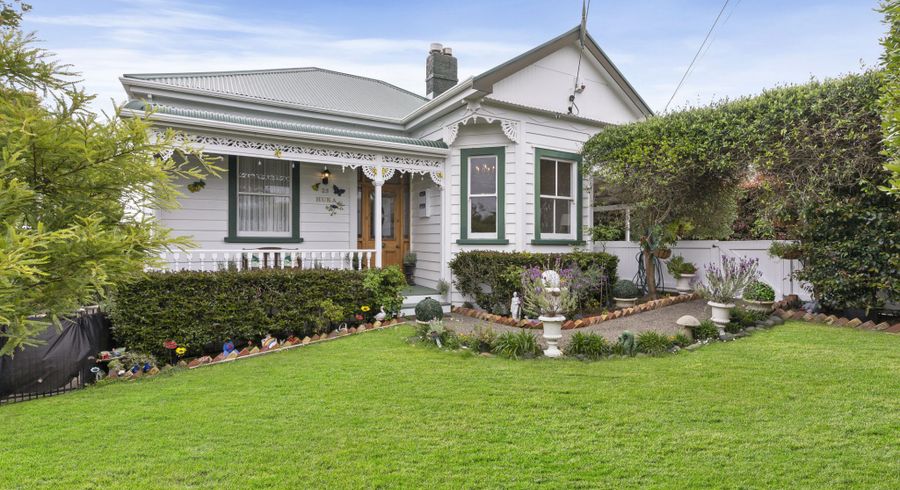  at 25 Huka Road, Birkenhead, North Shore City, Auckland