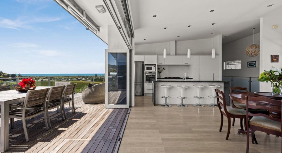  at 81 Hill Road, Bay View, Napier