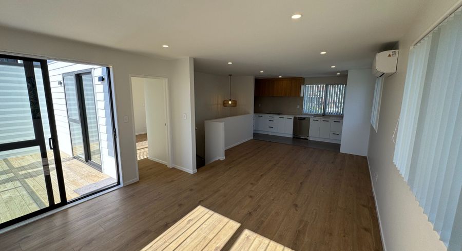  at 6C Millbrook Road, Henderson, Waitakere City, Auckland