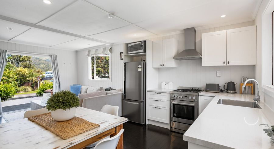  at 39 Kon Tiki Road, Whiritoa, Hauraki, Waikato