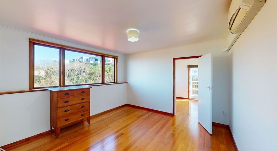  at 2/10 Mataroa Avenue, Northland, Wellington, Wellington