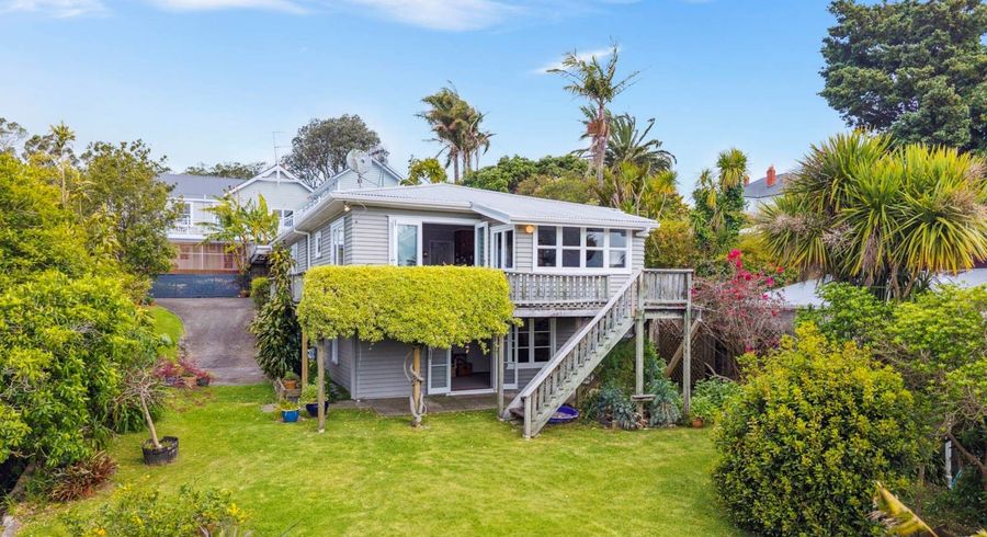  at 32 Maritime Terrace, Birkenhead, North Shore City, Auckland