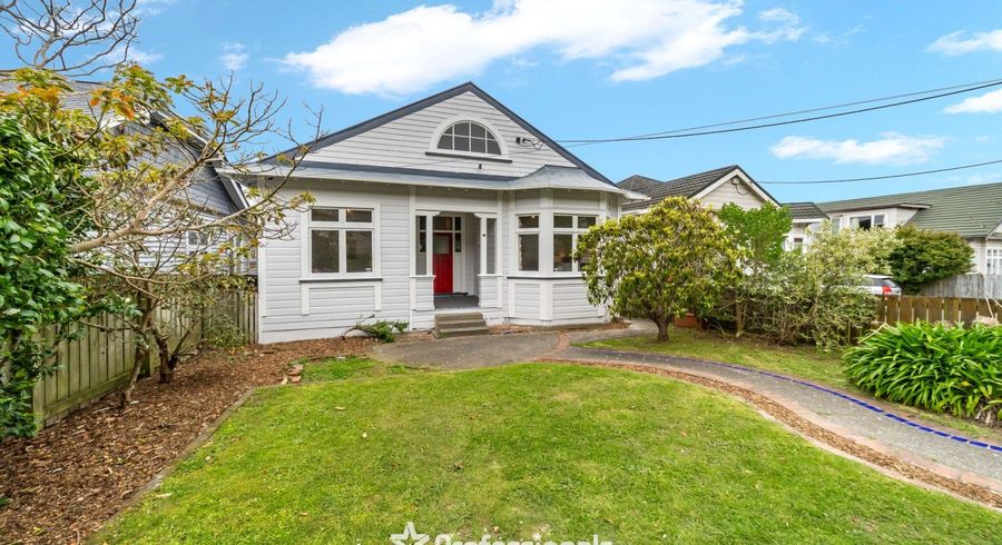  at 79 Queens Drive, Lyall Bay, Wellington, Wellington