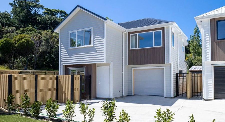  at 105 Main Road, Wainuiomata, Lower Hutt, Wellington