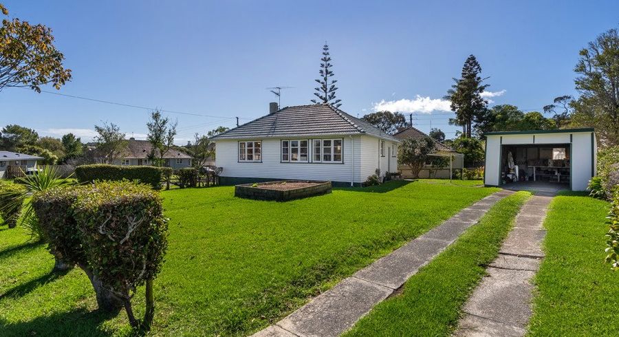  at 13 Philomel Crescent, Bayswater, North Shore City, Auckland