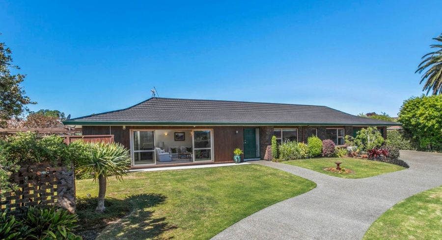  at 21 Bramley Drive, Farm Cove, Manukau City, Auckland
