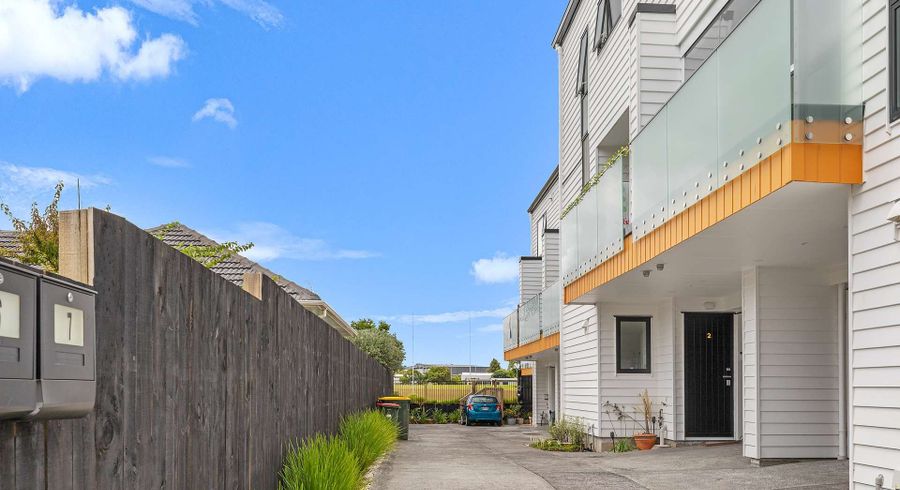  at 3/68 Smythe Road, Henderson, Auckland