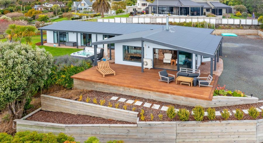  at 4 Dawn View Place, Tauranga