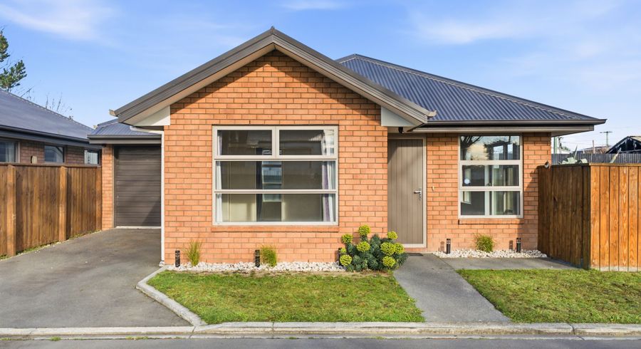  at 1/286 Pages Road, Wainoni, Christchurch