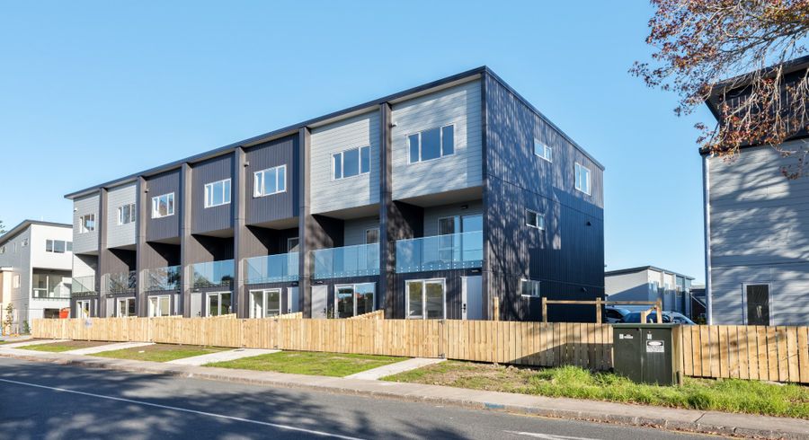  at 4/1 Matuhi Rise, Te Atatu South, Waitakere City, Auckland