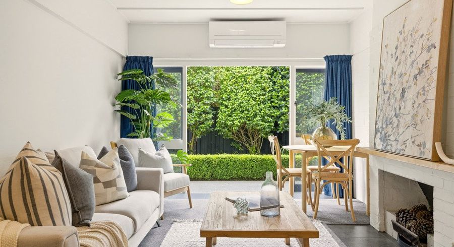  at 1/158 Papanui Road, Merivale, Christchurch City, Canterbury