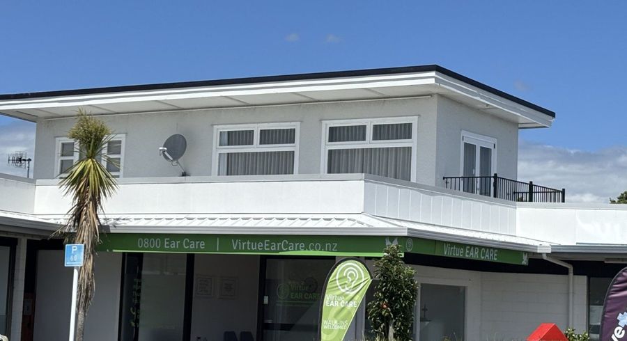  at 114c College Street, Awapuni, Palmerston North, Manawatu / Whanganui