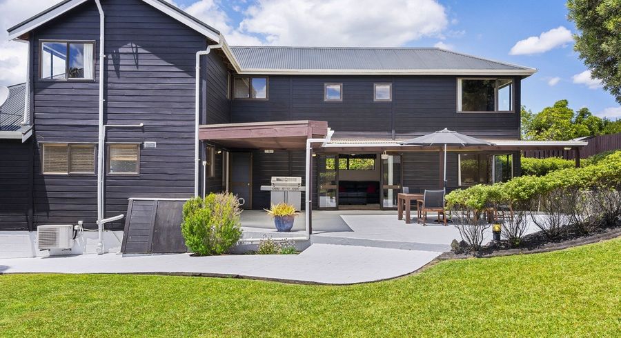  at 33 Marina View Drive, West Harbour, Auckland