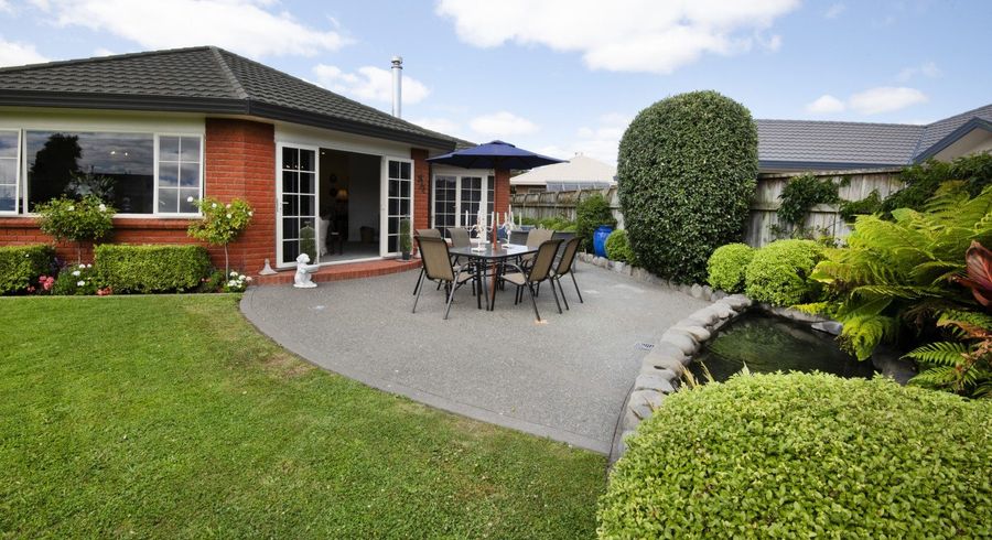 at 14 Rutland Place, Taradale, Napier
