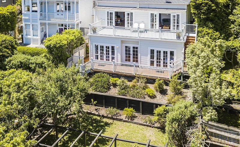  at 70 Overtoun Terrace, Hataitai, Wellington
