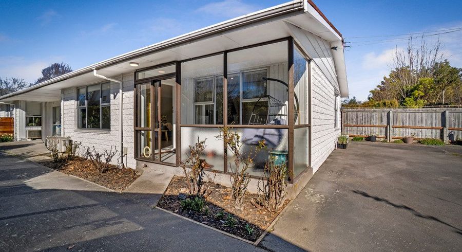  at 1/86 Avonhead Road, Avonhead, Christchurch