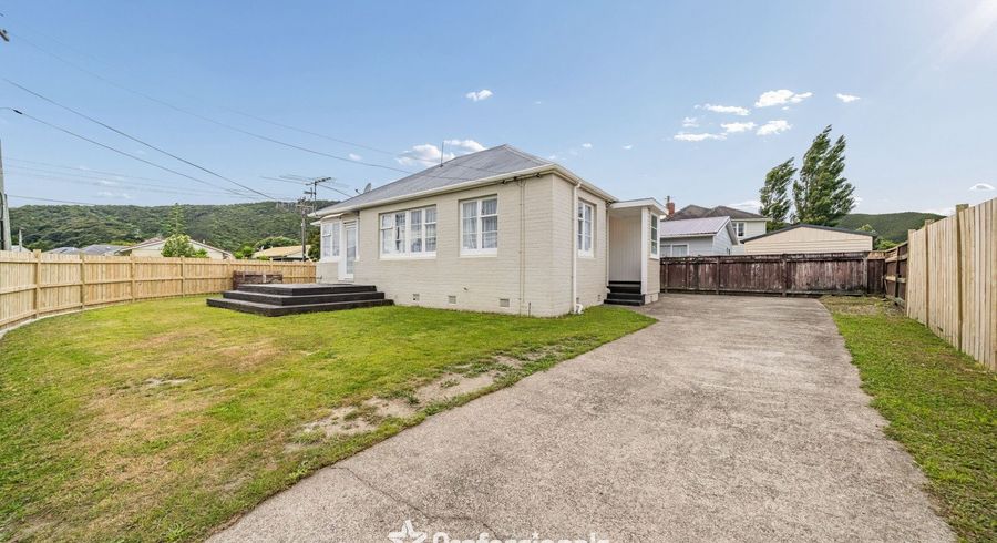  at 10 Hughes Crescent, Taita, Lower Hutt, Wellington