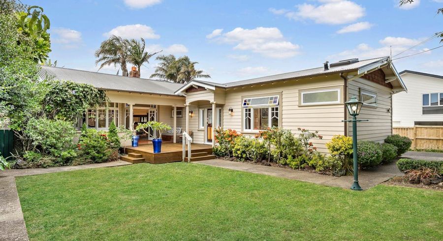  at Papatoetoe, Manukau City, Auckland