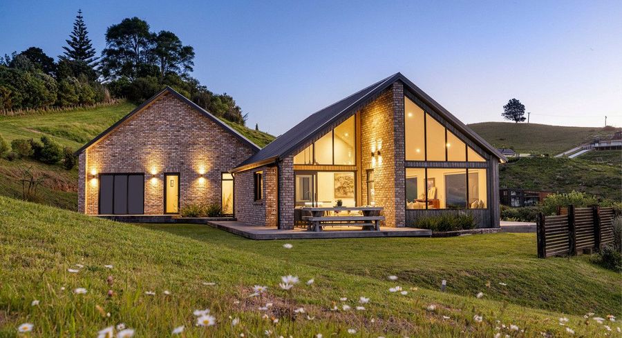  at 42 Te Auhi Way, Welcome Bay, Tauranga, Bay Of Plenty