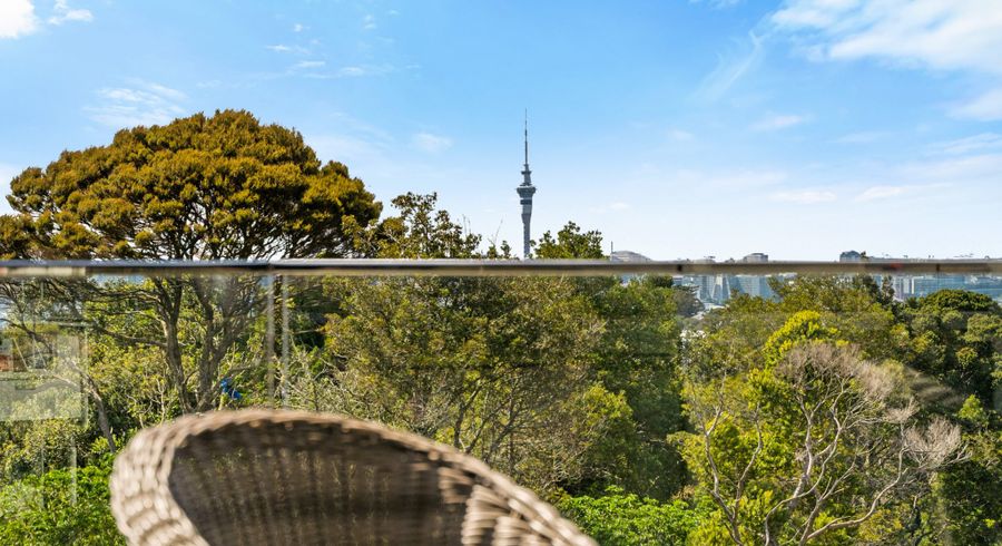  at 6/270 Onewa Road, Birkenhead, Auckland