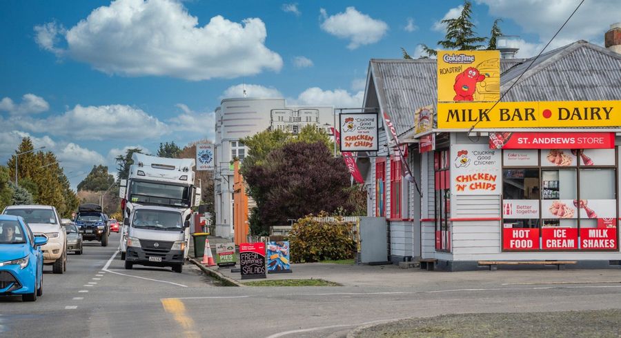  at 32 Waimate Highway, Saint Andrews, Waimate, Canterbury