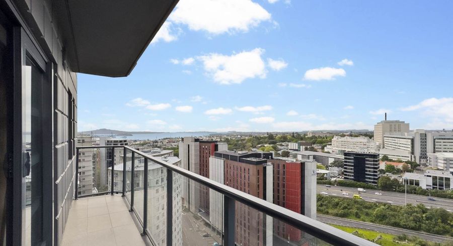  at 16J/6 St Martins Lane, Grafton, Auckland City, Auckland