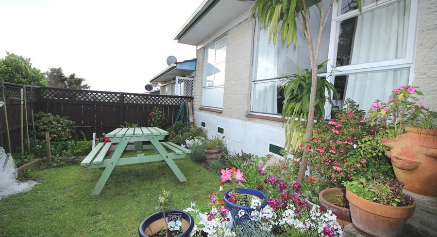  at 5/150 Hutchinson Avenue, New Lynn, Auckland
