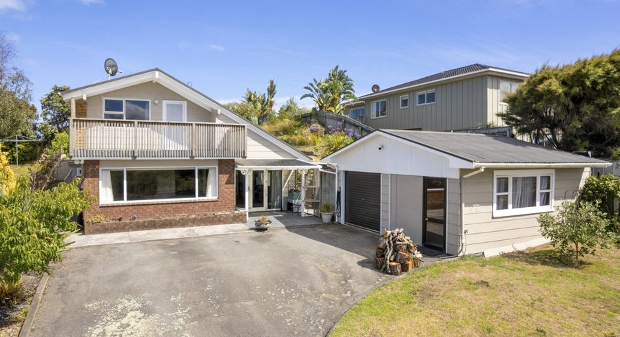  at 18 Robert Mckeen Street, Otaki Beach, Kapiti Coast, Wellington