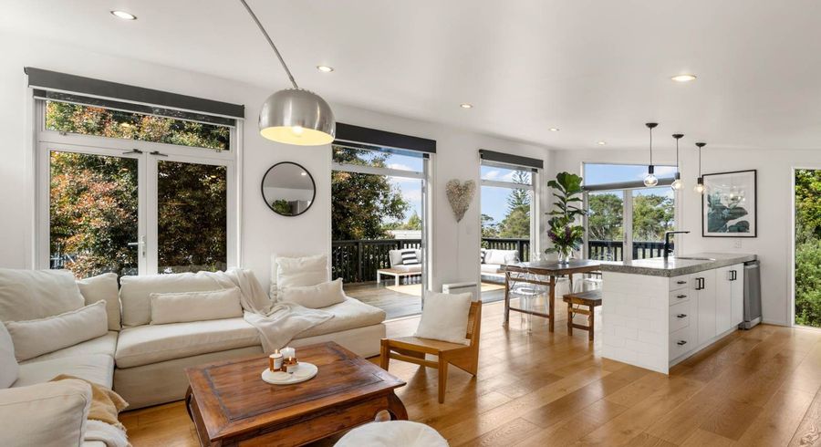  at 206a Old Titirangi Road, Titirangi, Waitakere City, Auckland