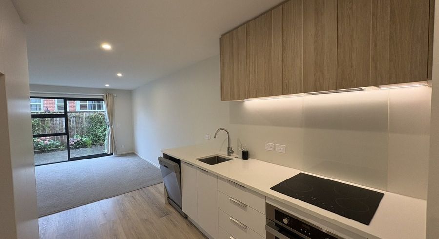  at 4/37 Sladden Street, Naenae, Lower Hutt, Wellington