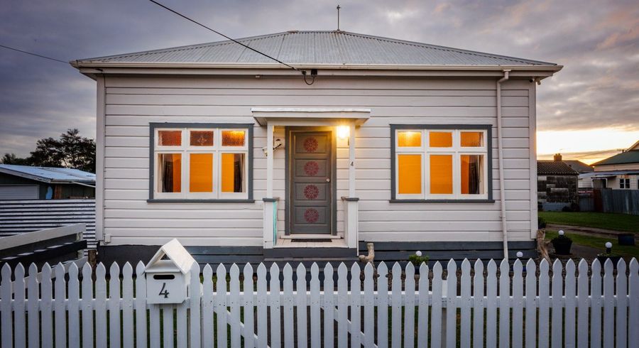  at 4 Hillary Street, Foxton, Horowhenua, Manawatu / Whanganui