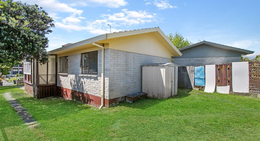  at 13D Ballater Place, Highland Park, Auckland