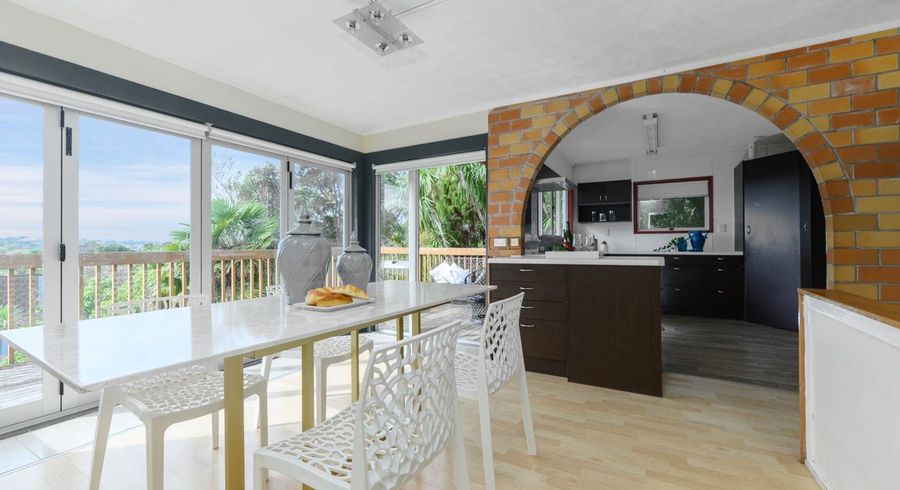  at 2/12 Willis Street, Torbay, Auckland