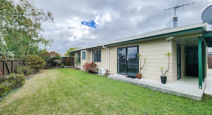  at 2 Lydia Place, Kelvin Grove, Palmerston North