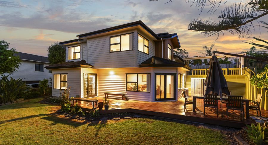  at 42C Redwing Street, Browns Bay, Auckland