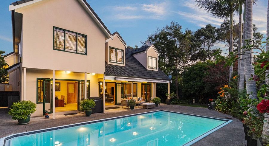  at 14 Waiake Street, Torbay, Auckland