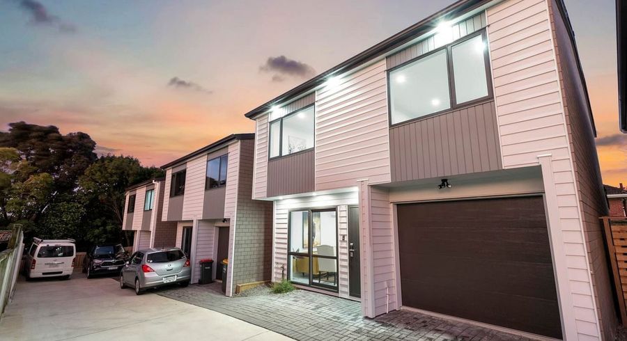  at 664 Pakuranga Road, Howick, Manukau City, Auckland
